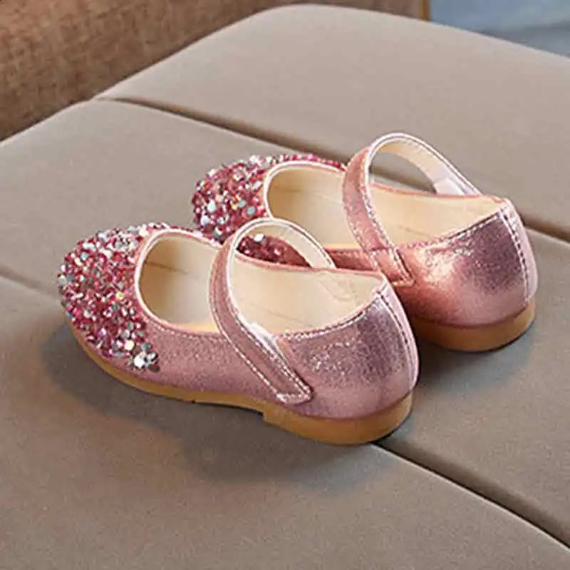 2025 SpringSummer Childrens Leather Shoes for Girls Princess Pump Anti slip Dance 250304