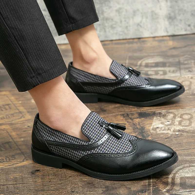 Trend Checkered Mens Brogue Shoes Original Tassels Formal Shoes Men Loafers Plus Size 48 Leather Man Evening Shoes LeatherXJ250319