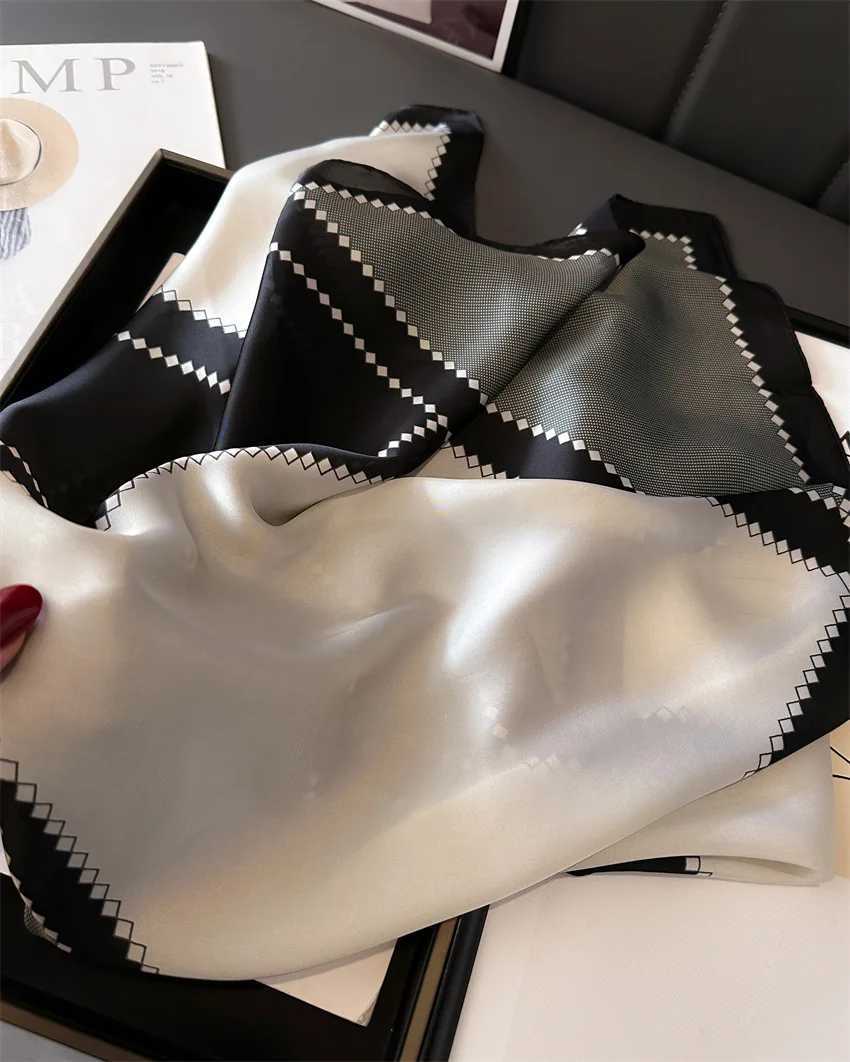 Luxury silk felt square scarf Wen 2024 printed satin collar spring headband Foard Bandana Echape tie shawl bag X250319