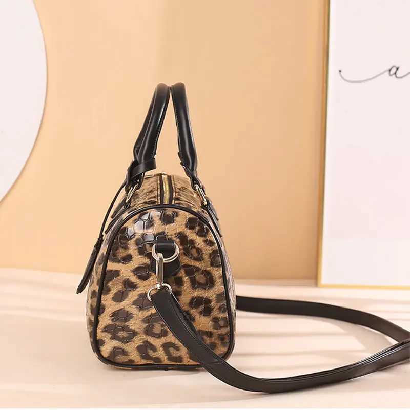 New Fashion Leopard Wen Handbags European Design Patent Leather Ladies Shoder Bags Fem Girl Brand Luxury Crossbody Bag Z250318