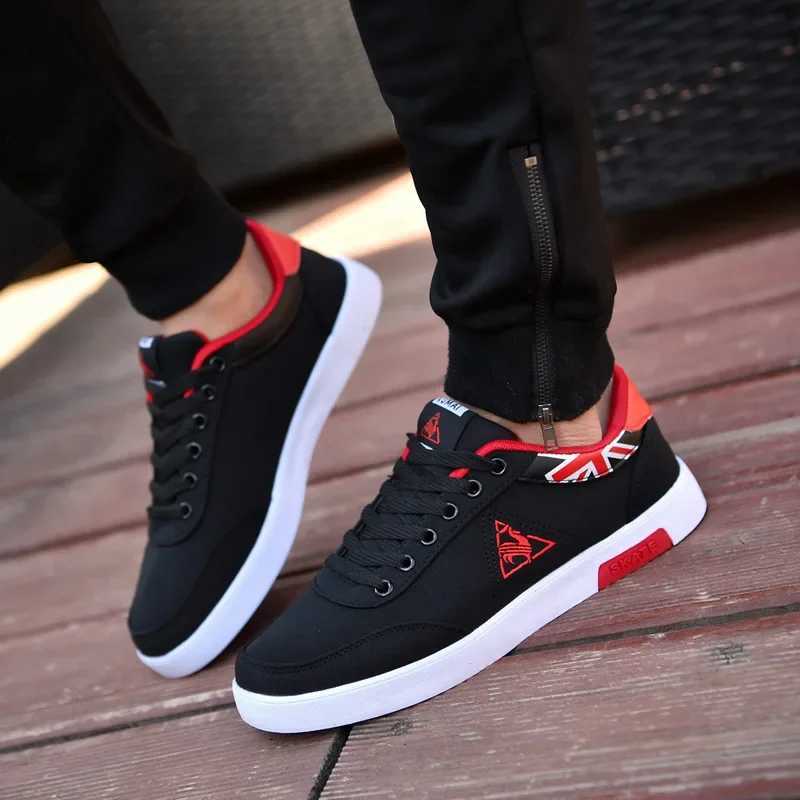 2023 Autumn Flat Canvas for Men Mens Sneakers Fashion Platform Vulcanized Shoe Outdoor Lightweight Sport Shoes Casual Shoes Z250319