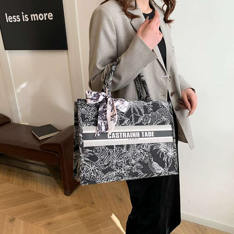 Free shipping 2025 new designer bag Shoulder tote Bags For womans ladies flap fashion printing square handbag girl crossbody Bag