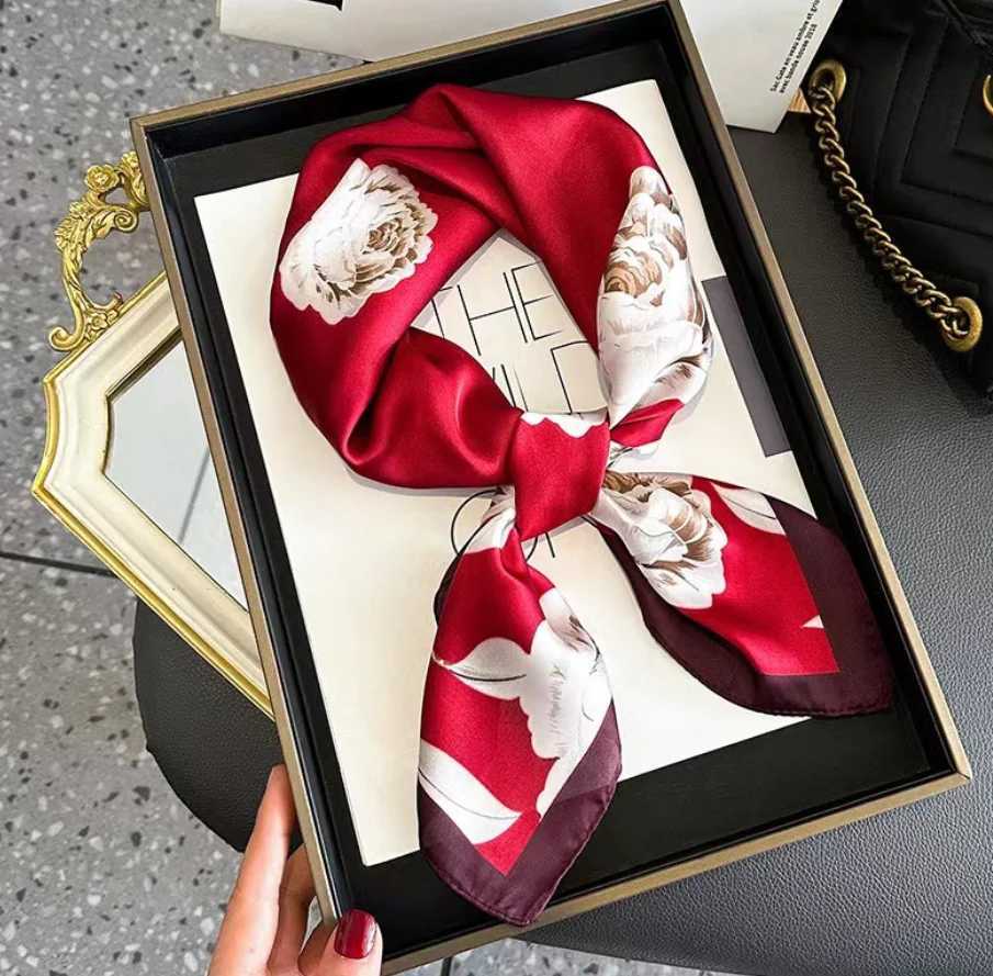 Fashion Wen Single Scarves 70x70cm Square Simated Silk Scarf Sunshade Beautif Color Beach Shawl Scarves Party Gift X250319