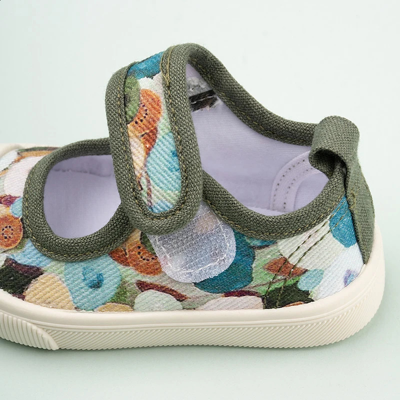 Summer Arrival Little Girls Adorable Floral Daily Canvas Shoes Toddlers Expression Patchwork Sneakers EKF55 250319
