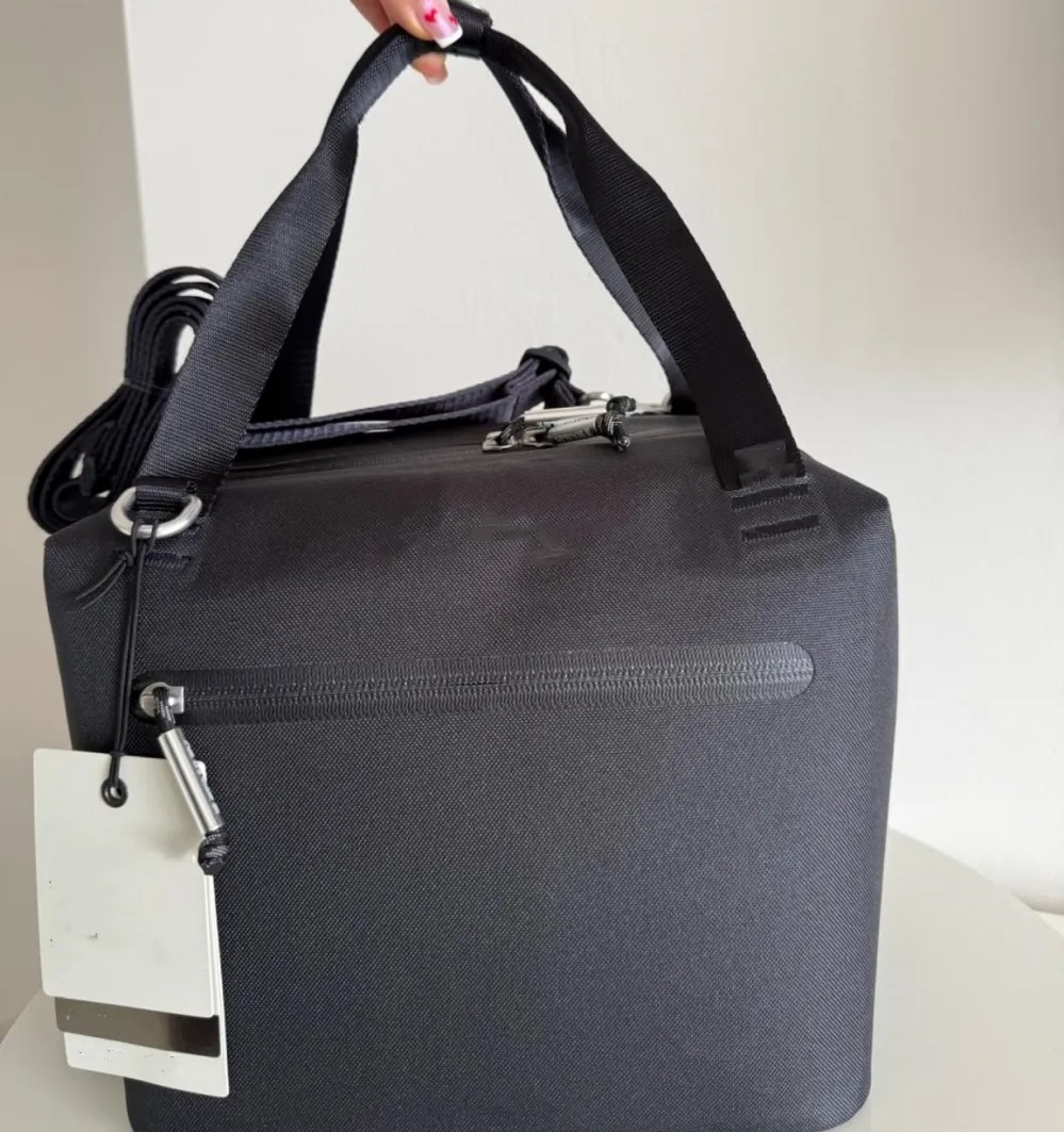 Mini Soft Cooler Lunch Bag Box Recycled Polyester Cooler Carry-All for 40oz Cup Crossbody Bag with Phone Pocket for Cups Accessories