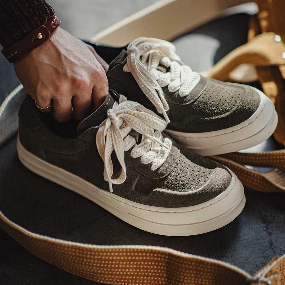 Maden Vintage Genuine Leather Shoes Low Top Trendy Shoes for Men Thick Soles Versatile Casual Increase Height Green Board Shoes Y250318