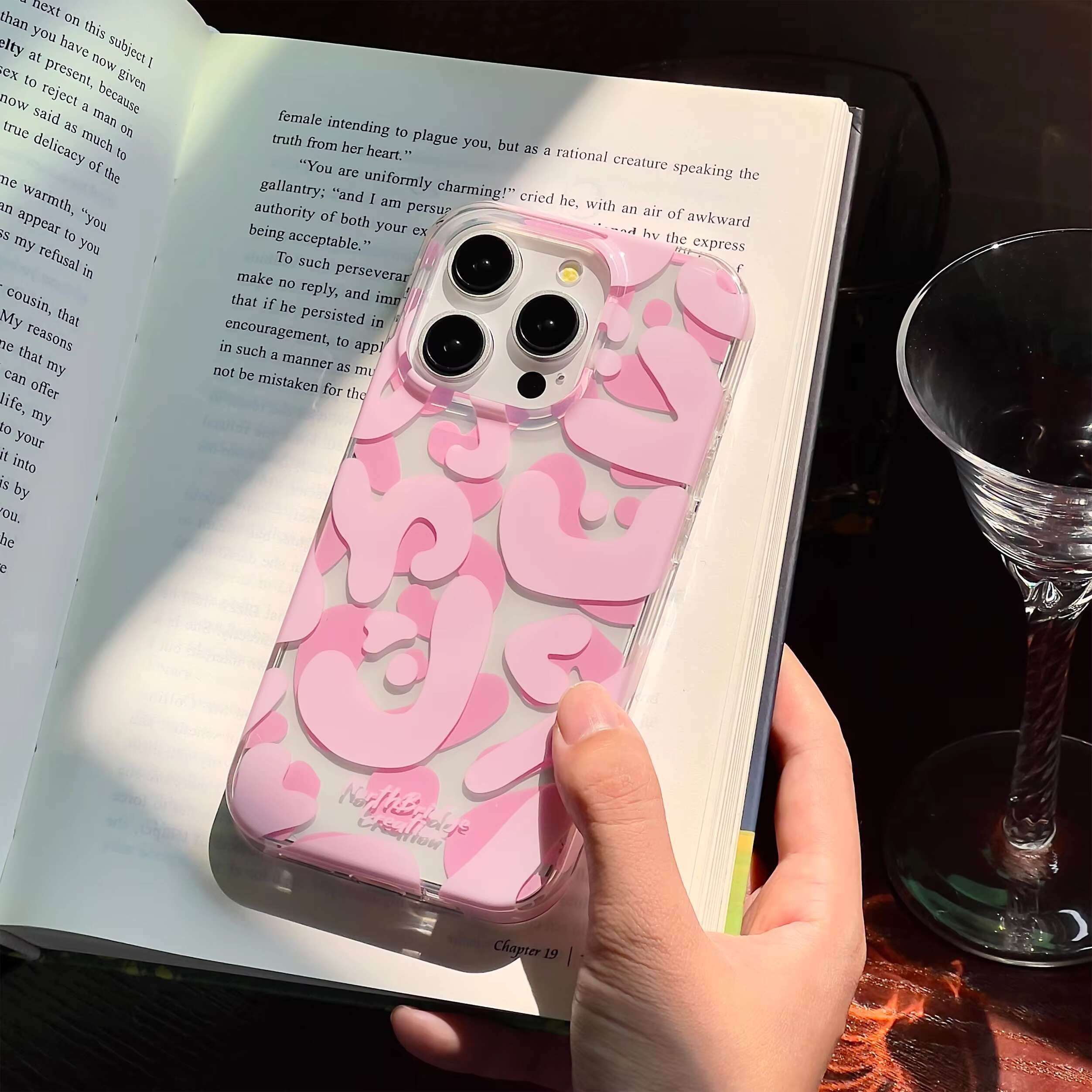 Original Pink Graffiti Customised Phone Case for iPhone 16 Pro Max/15/14 Pro/13 Dual-Layer Transparent Full-Cover INS New Style