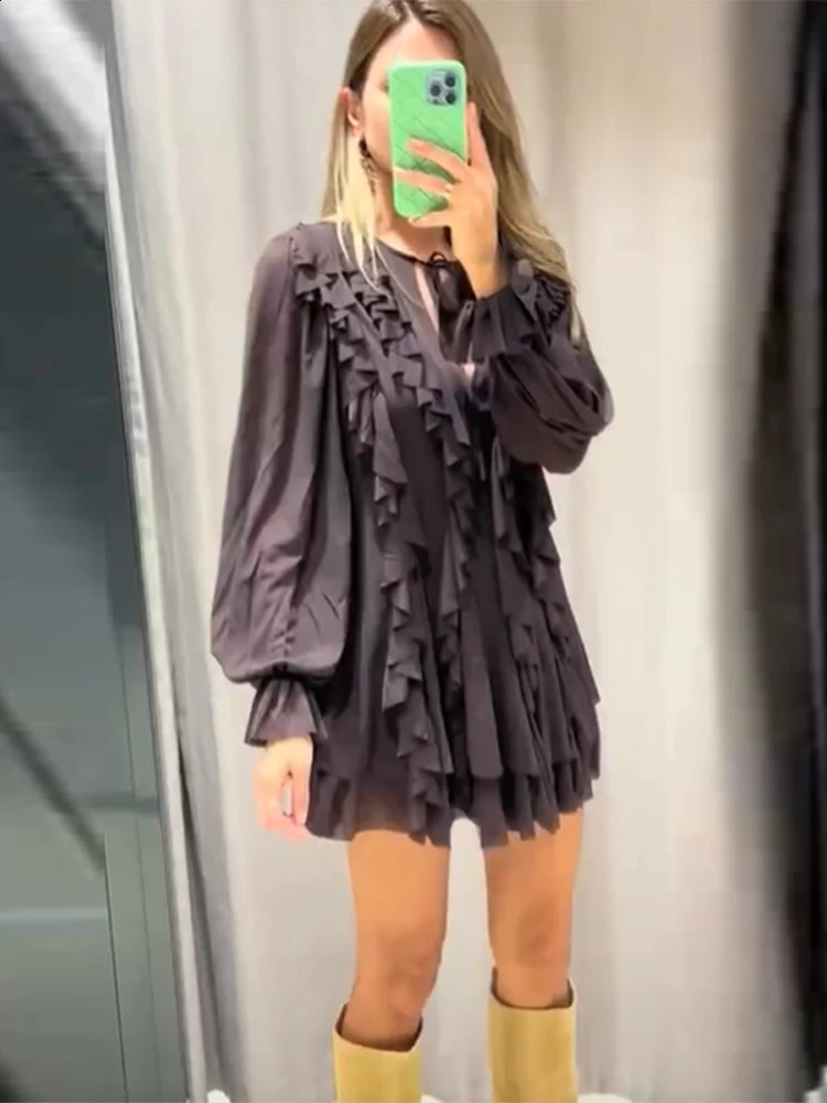 2025 womens Vneck lace pleated long sleeved dress elegant solid chiffon Aline mini summer street vest 250319