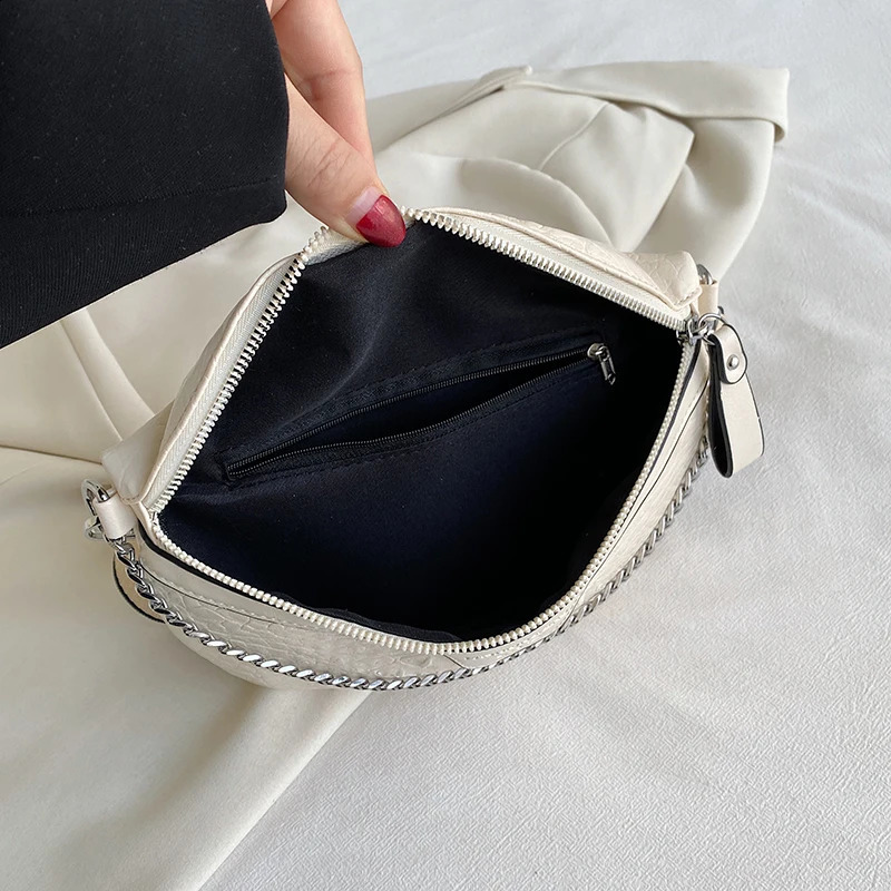 chain waist bag Fanny pack fashionable leather womens waist bag handbag womens cross body chest bag womens waist belt bag 250317
