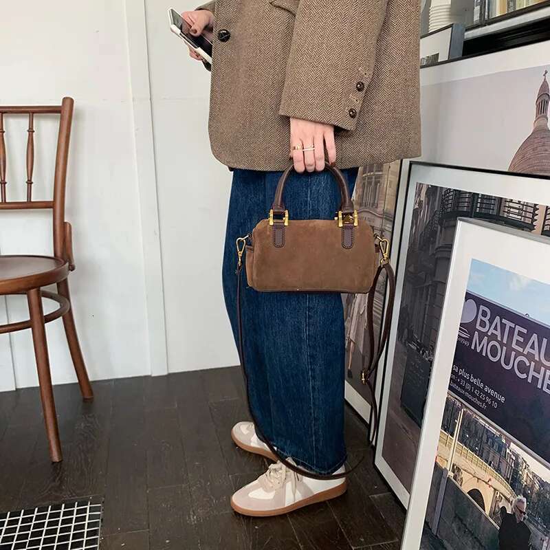 Korean Fashion New Small Square Bag Shoulder Brown Niche Retro Suede Surface Leisure Versatile Trend Lady Crossbody Bags
