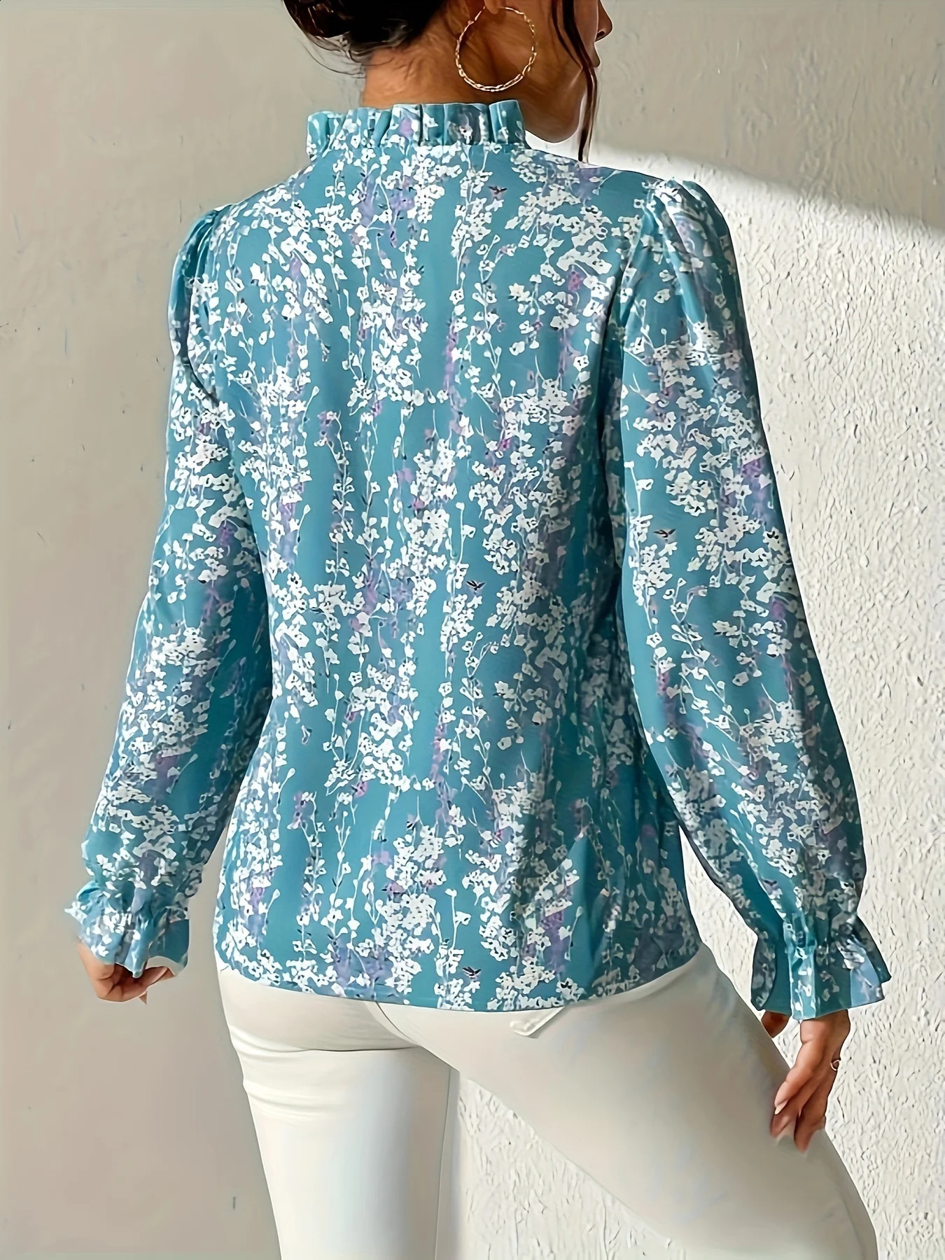 Spring and summer womens Vneck long sleeved shirt with fashionable printed n suitable for daily casual wear 250319