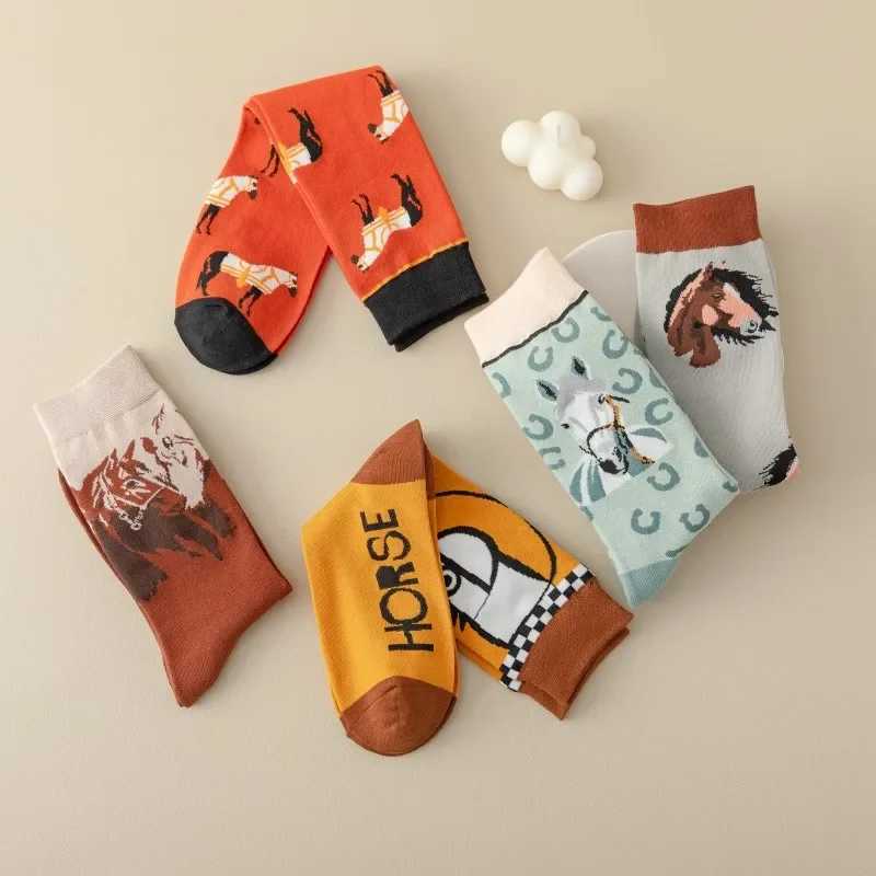 5 Pairs Cartoon Horse Print Socks Comfy Funny Mid Tube Socks Womens Stockings Hosiery X250319