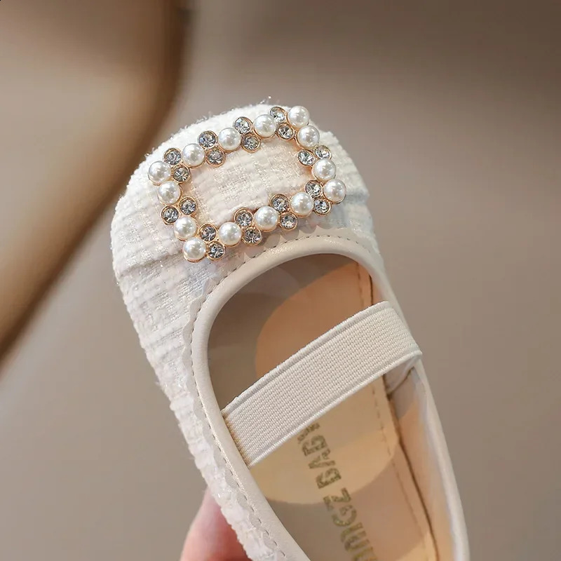 Childrens Womens Leather Shoes Autumn Elegant British Style Soft Bottom Princess Bead Sweet Party Single 250319