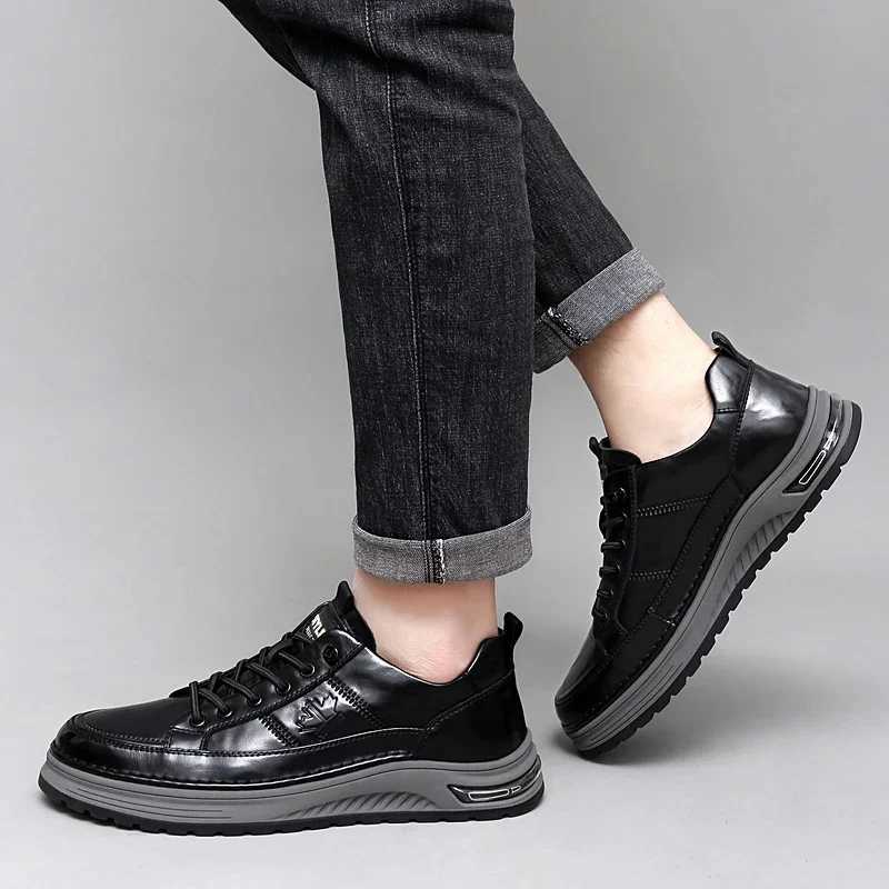 Luxury leather mens casual business shoes high-quality Fi lace office dress shoes outdoor running mens sports shoesXJ250319