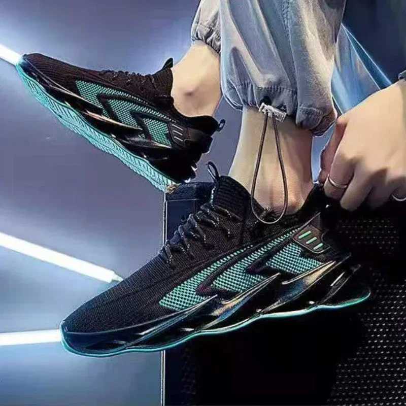 Breathable Mens Shoes Mesh Sneakers Fashion Lightweight Casual Shoes Outdoor Soft Sole Male Running Shoes Non Slip Tennis Shoe Z250319