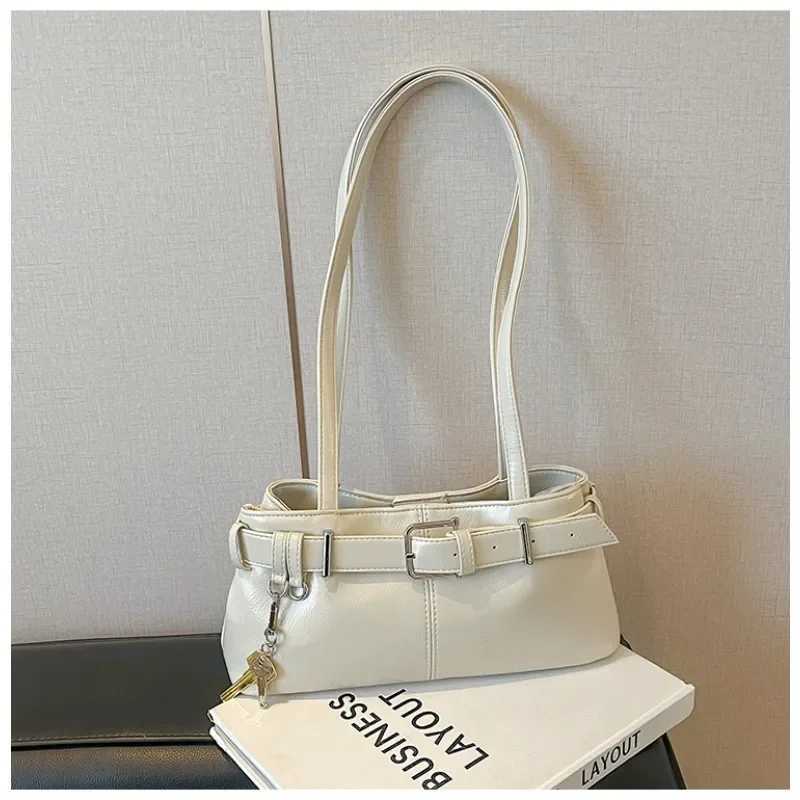 Fashionable design luxurious PU shoe bag super cool and personalized designer style handbag suitable for Wen 2025 Fi Hot S Y250318