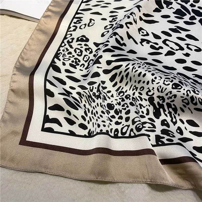 Luxury brand leopard print silk scarf square neck scarf Kerchief beach headband X250319