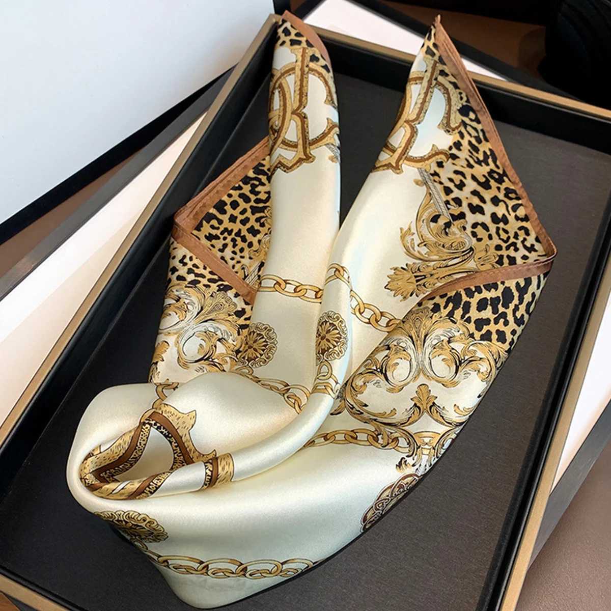 Leopard Print satin scarf with square neckline used for warm imitation silk satin packaging and fashionable decorative accessories X250319