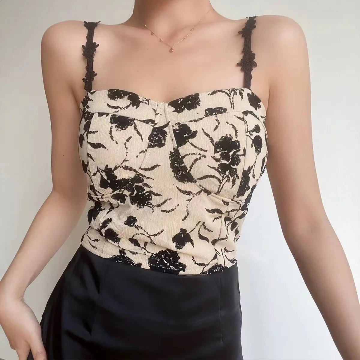 Womens Sweet Elastic Camis Underwear Pads Bra Italian Noodles Cute Crop Top Printed Tank Summer 2025 Sweetheart Rose 250319