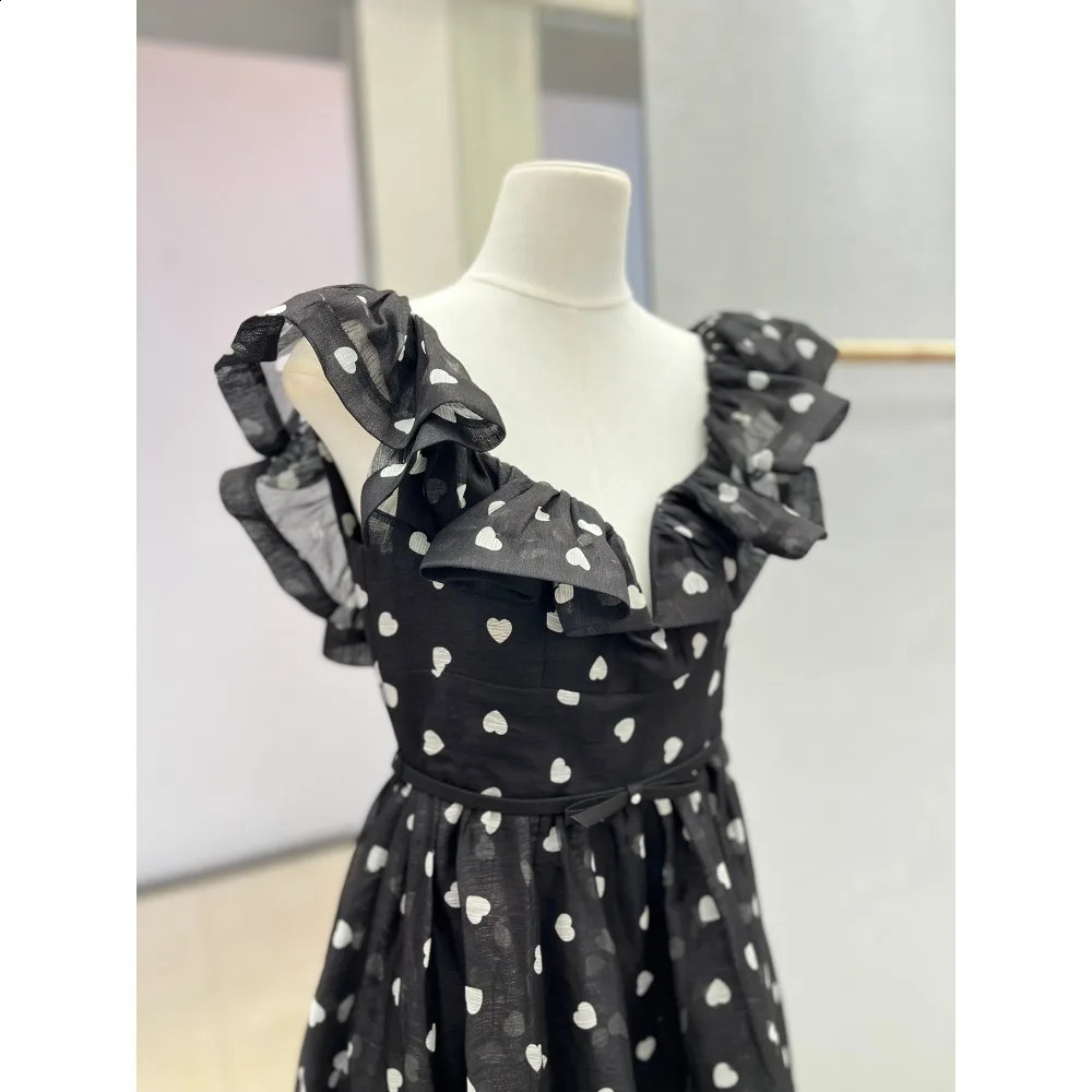 Vintage Dresses Charming Polka Print A-line Dress with Black Heart Lace V-neck High Waist and Puffy Silhouette 250317