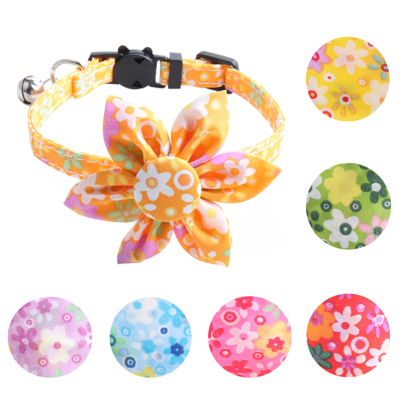 Breakaway Cat Collars for Girl Boy Cats, Cute Kitten Collar with Bells and Flowers, Safety Adjustable Female Male Kitty Puppy Floral Collar Pet Spring