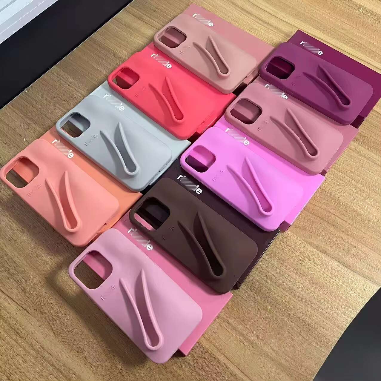 Lip Gloss Rhode Make up Lipstick Holder Silicone Mobile Cell Phone Cover Cases for iphone X 11 12 13 14 15 Pro Max