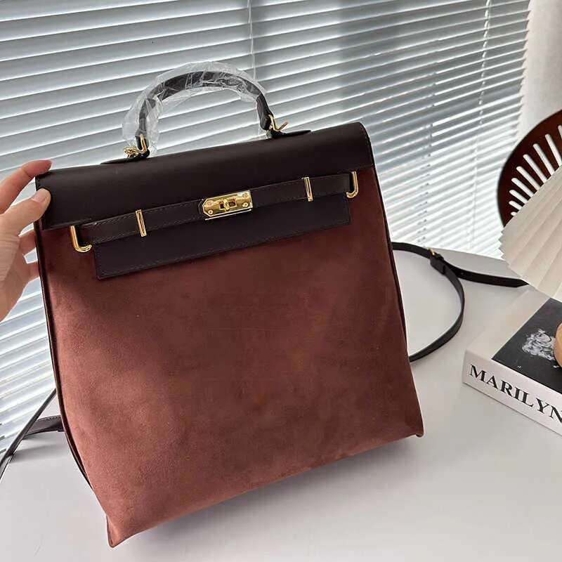 Back Pack Mini Designer Backpack For Woman Bookbag Autumn Winter Shoulder Girls School Bag Suede Rucksack Designers Backpacks