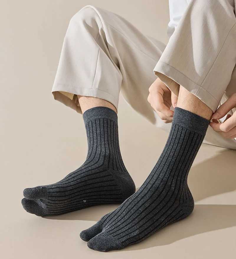 Casual Vertical Stripe Middle Tube 2 Shoes and Socks Mens Solid Color Thumb Split Shoes and Socks Spring Autumn Elastic Double Shoes and Socks X250319