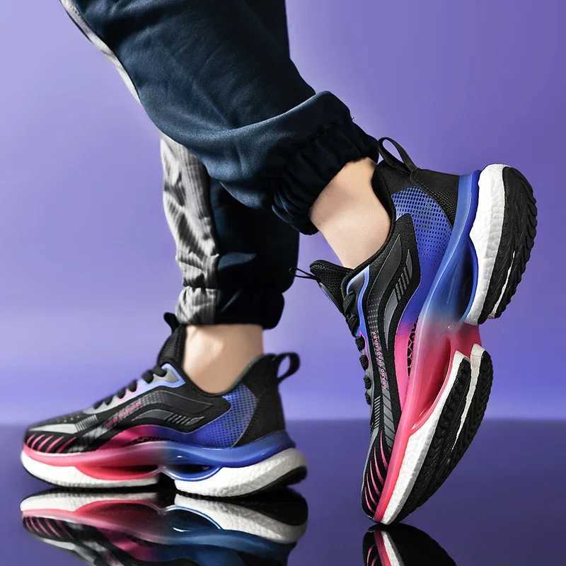 Carbon fiber board mens running shoes womens breathing sports running shoes new pads ultra light training sports shoes Z250319