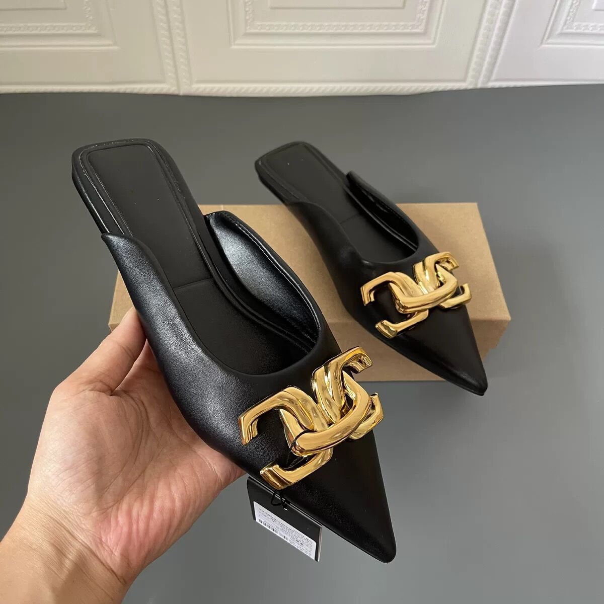 Spring and autumn new baotou half drag pointed head slipper Mueller shoes, low heel lazy half slippers solid color large size slipper