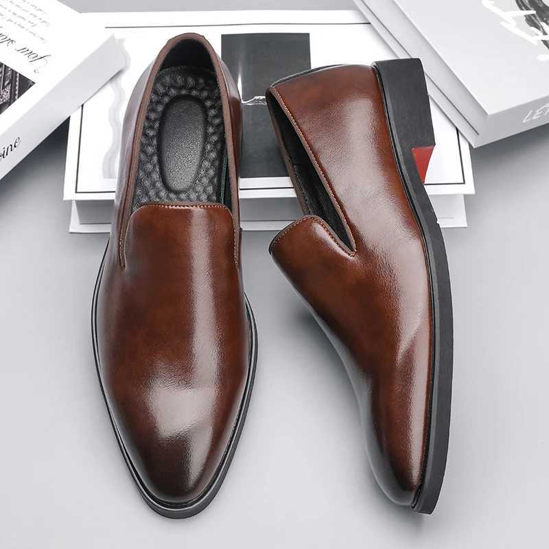 Business formal leather shoes mens casual black wedding shoes dress Fi Oxford shoes Pointed office shoesXJ250319