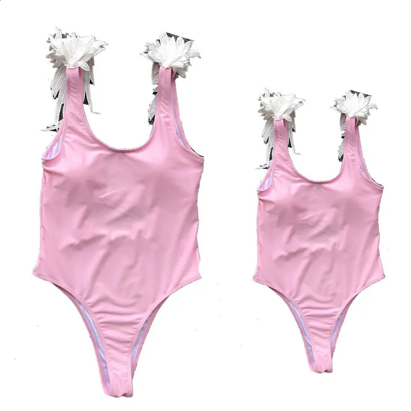 Summer Family Wing Swimming Dress Mother and Daughter Swimwear Family Matching Look Mom Girls Kids Swimsuits Family Look Outfits 250319
