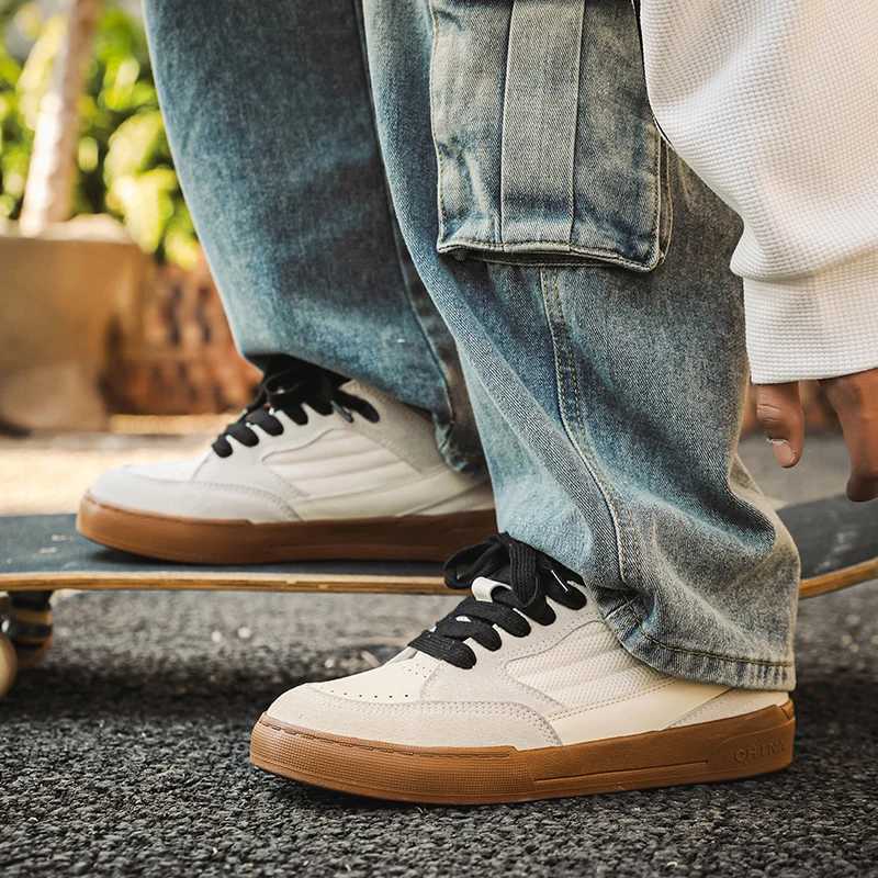 Harajuku Skateboarding Shoes Men Fi Beige Breathable Mens Skate Shoes Casual Man Sneakers hbre shoes Y250318