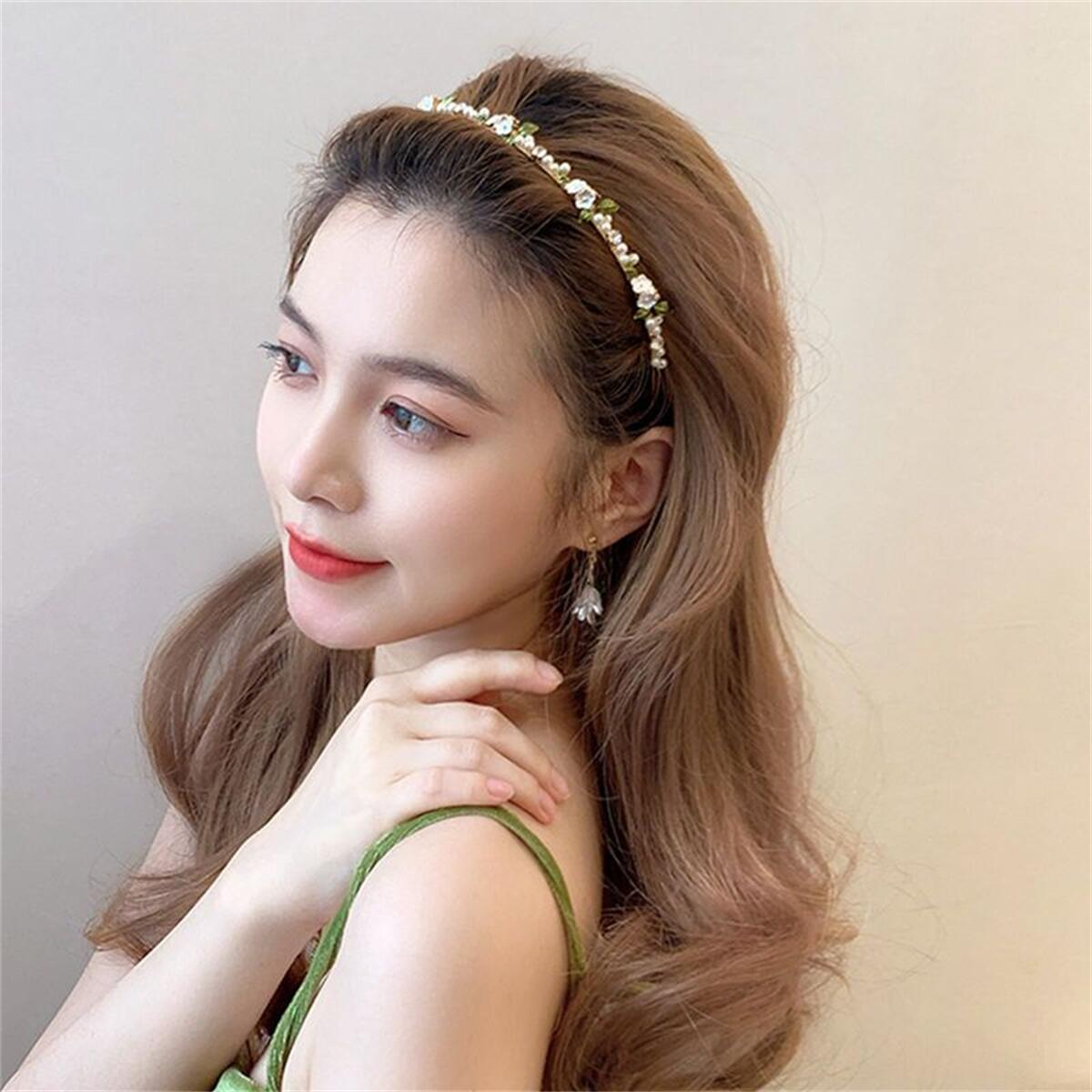 Stylish Leaf Design Ladies Hair Accessory with Imitation Pearls - Perfect for Events & Daily Wear