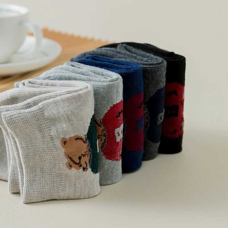 Designer Socks Cartoon Gentleman Bear Mens Socks Cotton Harajuku Style Sports Boys Skateboarding Novel Breathable Christmas Gift X250319