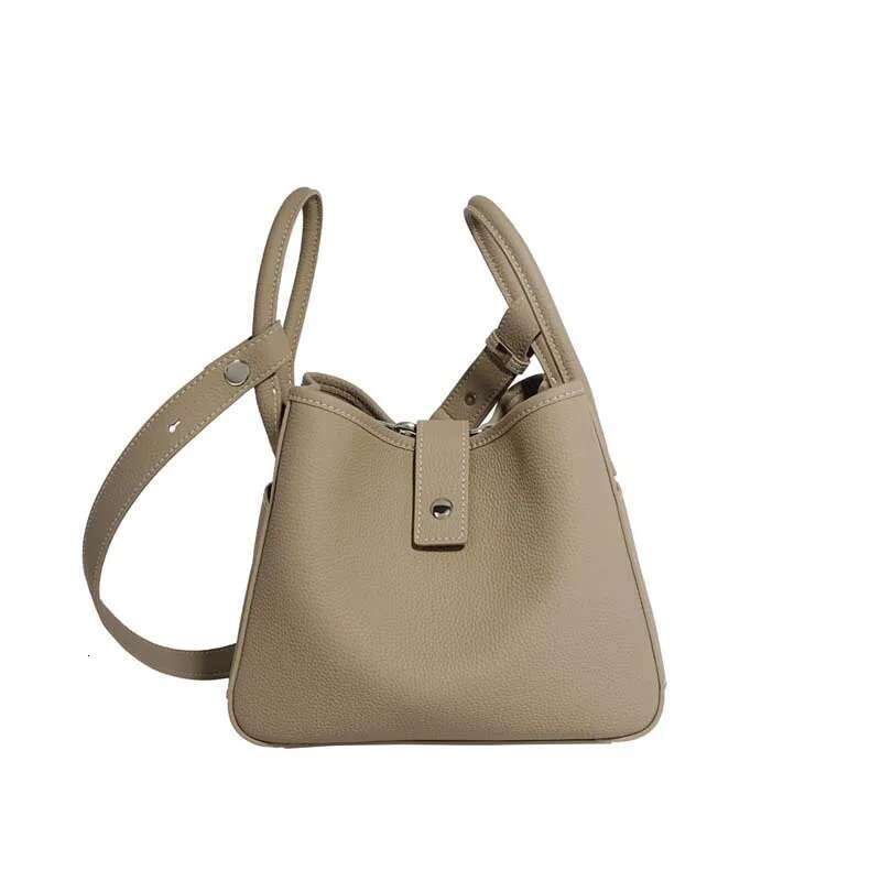 2024 Doctor Pillow Di Bucket Basket Ladies Handbag Geniune Leather Quality Commuter Shouder Crossbody Bag Female