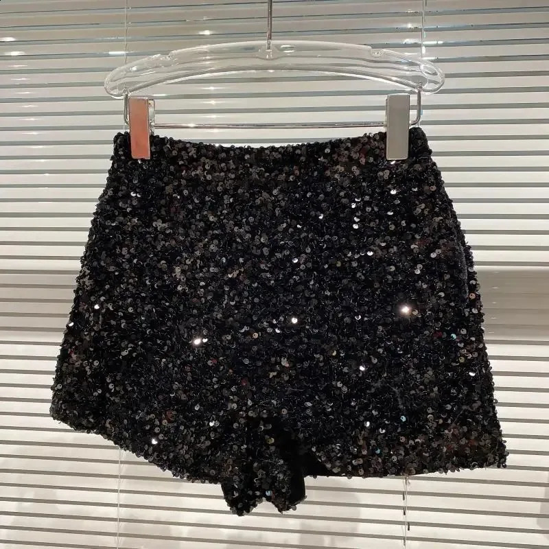 Autumn Black Velvet Shorts Women Sequined Shiny Versatile Short Pants Clubwear Shorts Pants High Street 250319