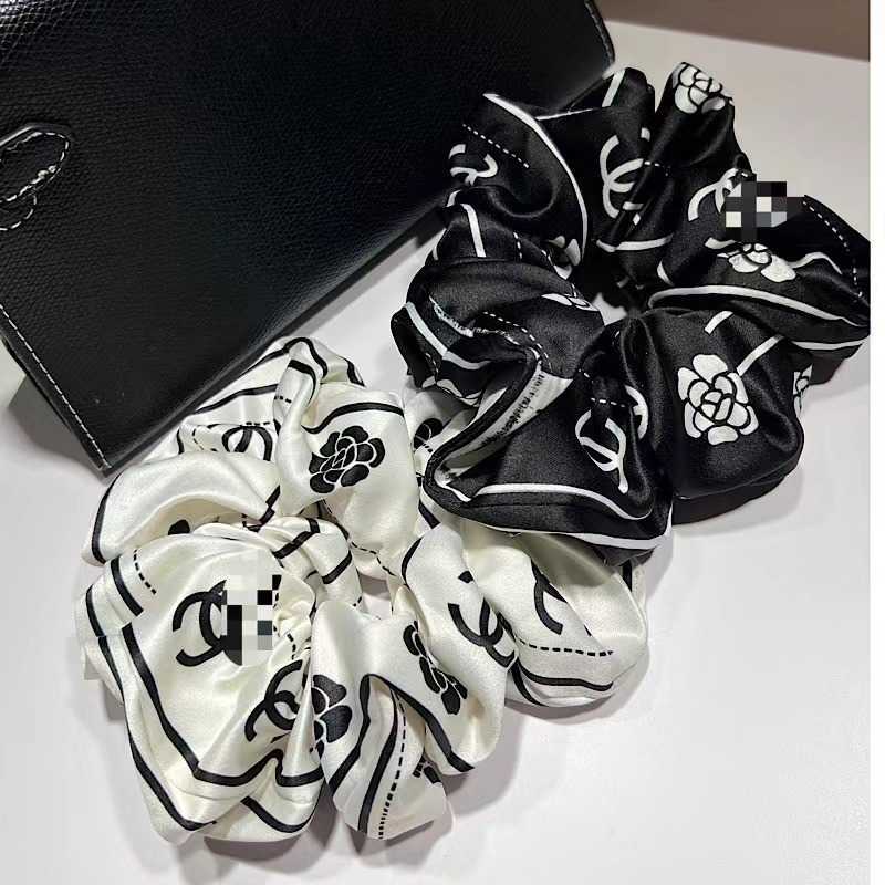 Hair Rubber Bands Black and White Camellia Large Intestine Headband Satin Small Fragrance Temperament Versatile Hair Tie Accessory H250318