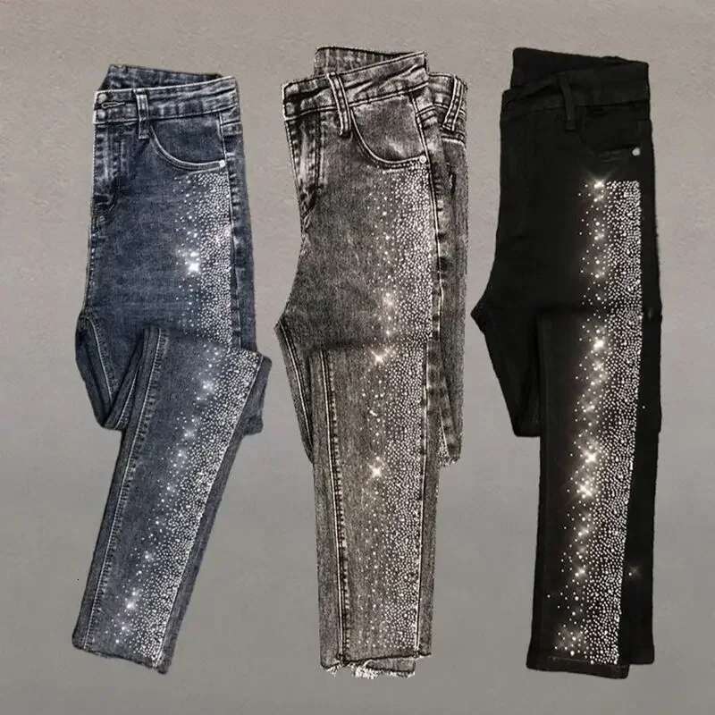 2025 New Spring and Autumn Designer Women's Retro Black High Waist Jeans Women's Ankle Blue Cowboy Pants Street Wear Pants5