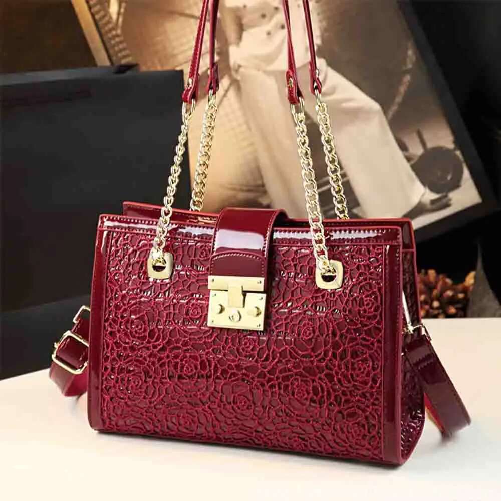 New Designer Bag 2025 Fashionable Noble Women's Shoulder Lace Light Luxury Style Crocodile Printed Handbag Leather Chain Elegant Handbag For Wome