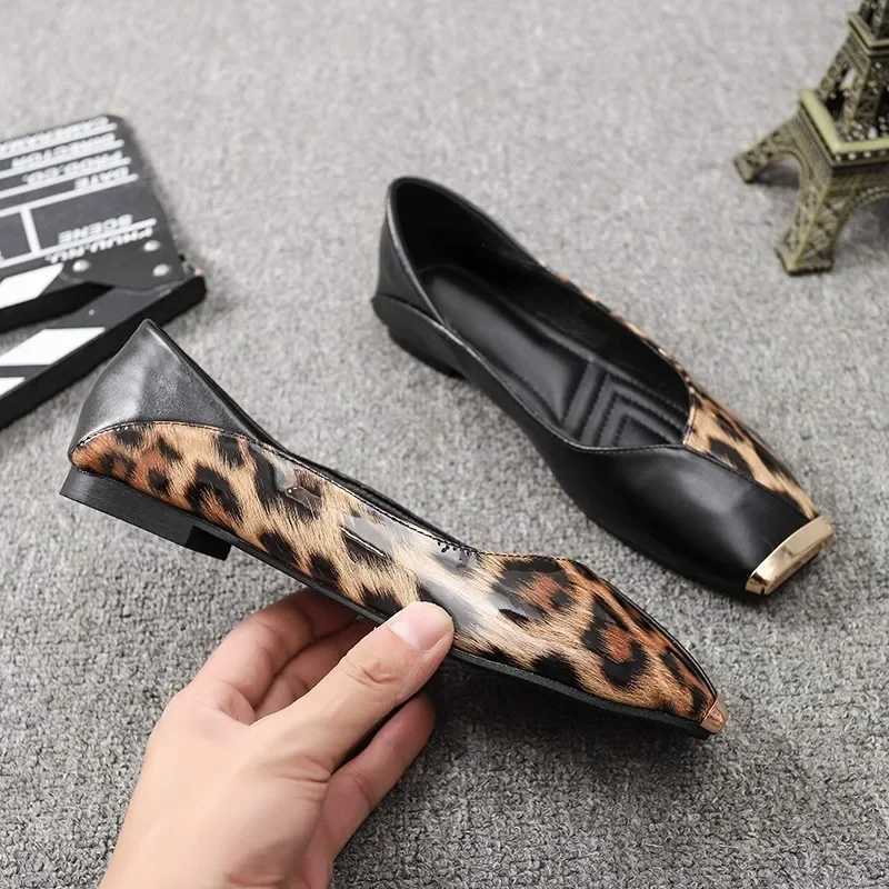 New light soft sole leather sandals for womens apartment square metal head talented leopard print Mary Jane ballet ZapatoXJ250319