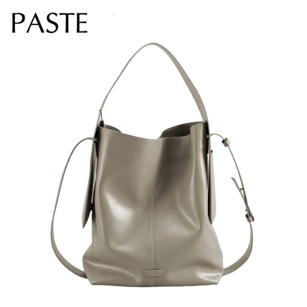Stylish Easy To Clean Glossy Oil Wax Cow Leather Bucket Tote Slouchy Style Cement Grey Color Leisure Female Shoulder Bag Large