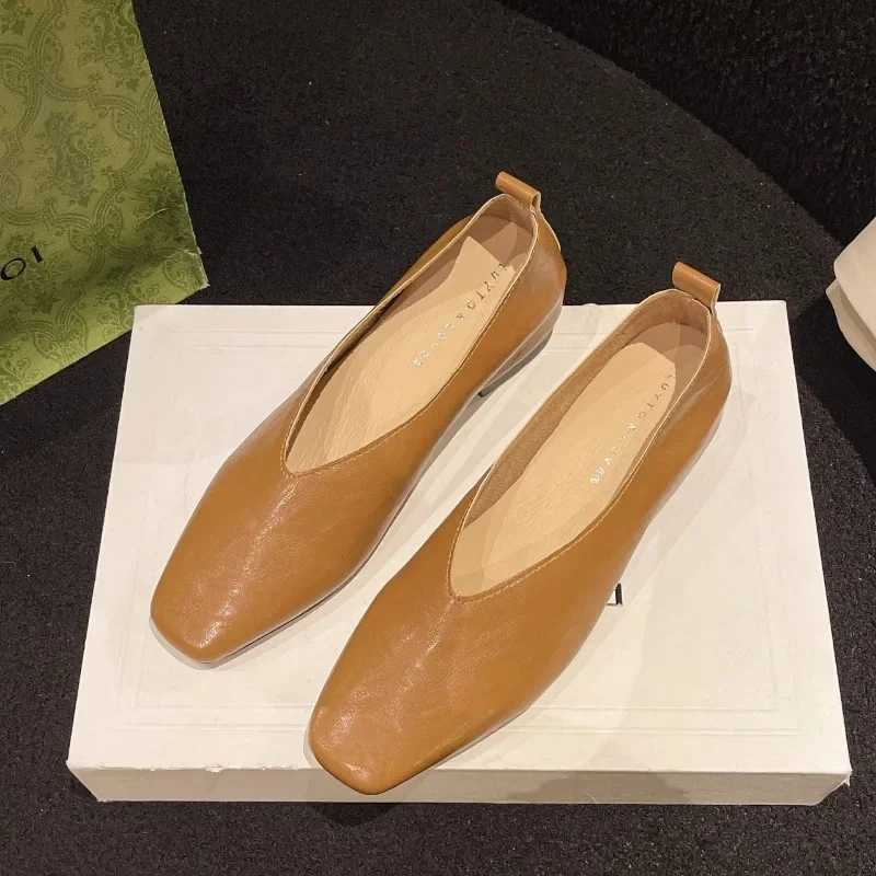 Womens Loafers Genuine Leather Luxury Shoes Sss Grade Sier High Heels Gold Pump Square Toes Elegant Mary Janes Womens ShoesXJ250319