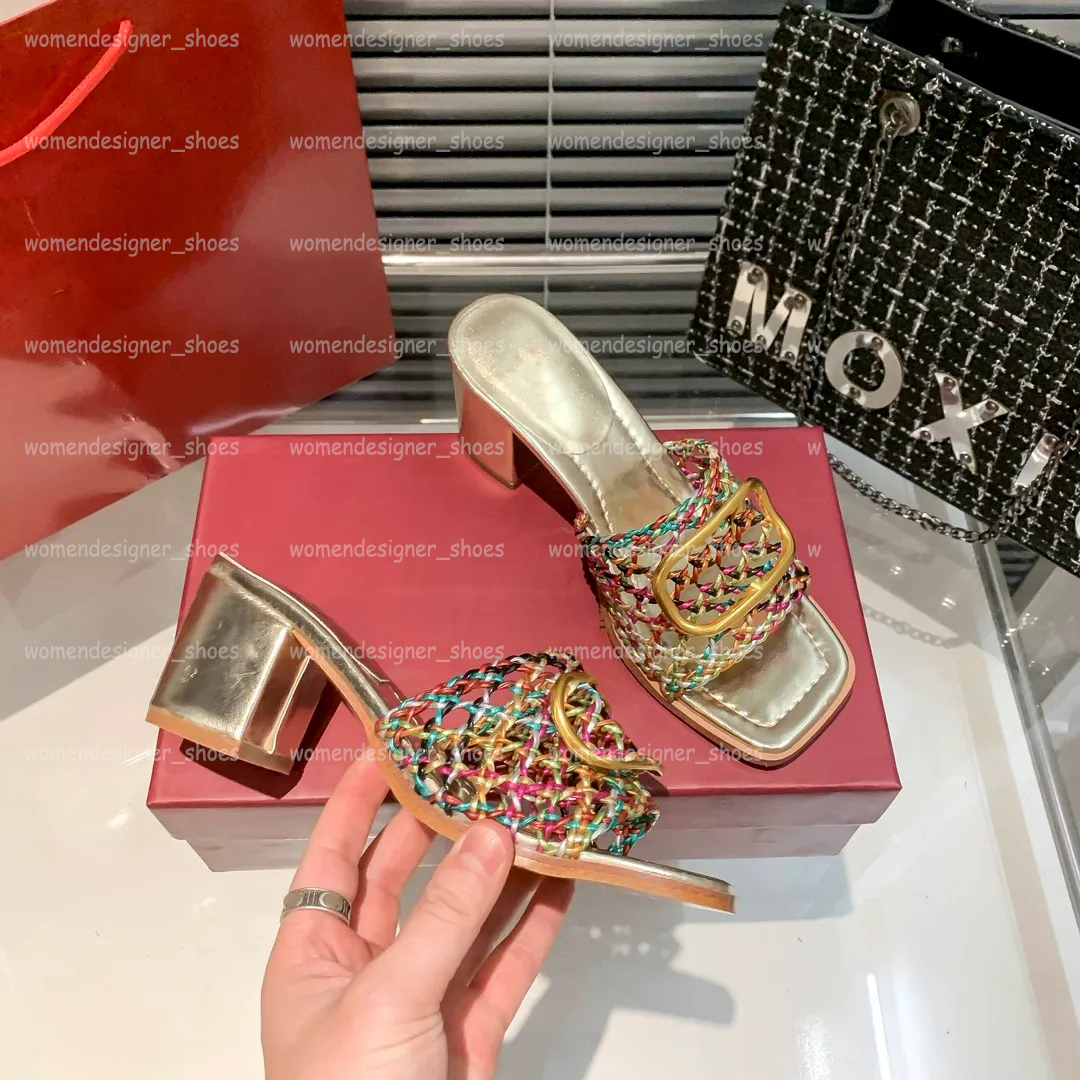 Designer Sandals Womens Slippers Gridding Fabric Flat Mule Sunny Slides Beach Shoes Travel Sandale Hollow Fashion Sliders Summer Chunky Sandel Size