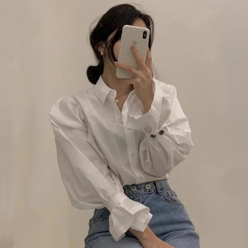 French office ladies elegant white shirt Korean fashion matching womens and fluffy sleeves trend 250319