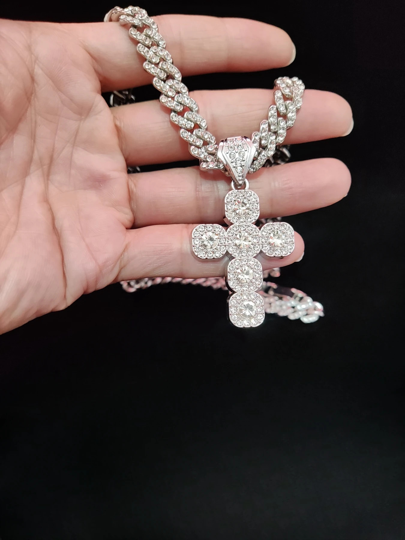Arrived Hip Hop Cross Pendant Necklace Men Women Cuban Chain Iced Out Bling Necklaces HipHop Jewelry Fashion Gift 3 Styles 250313