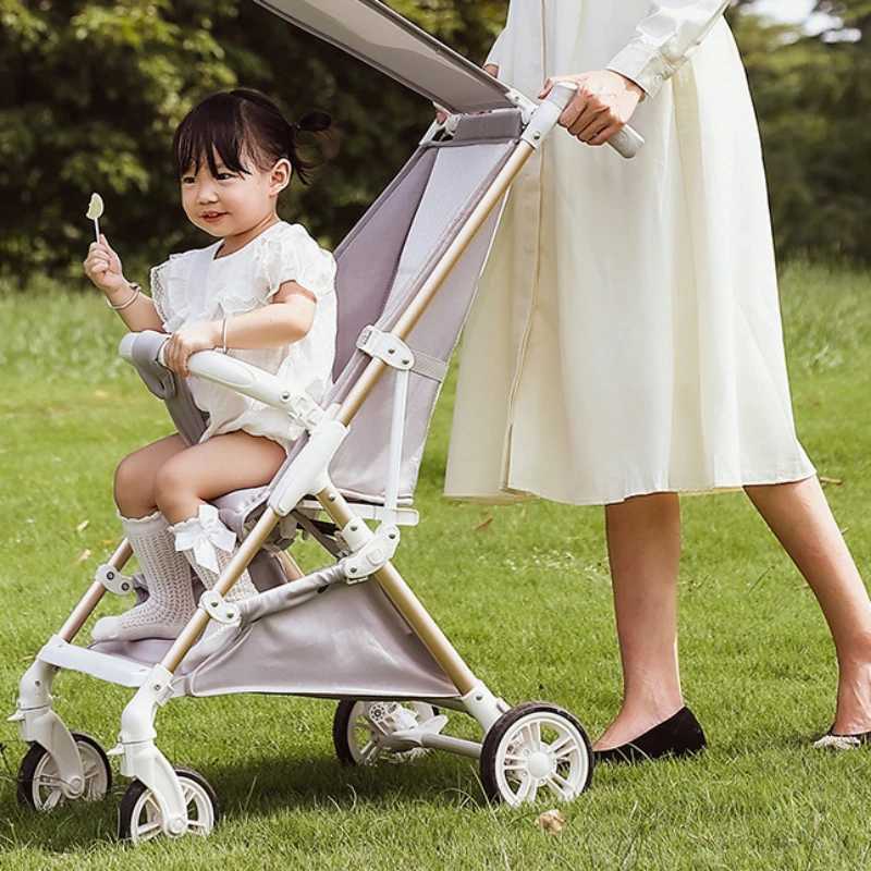 Ultra light four wheeled baby stroller foldable large space childrens luxury travel car Z250319