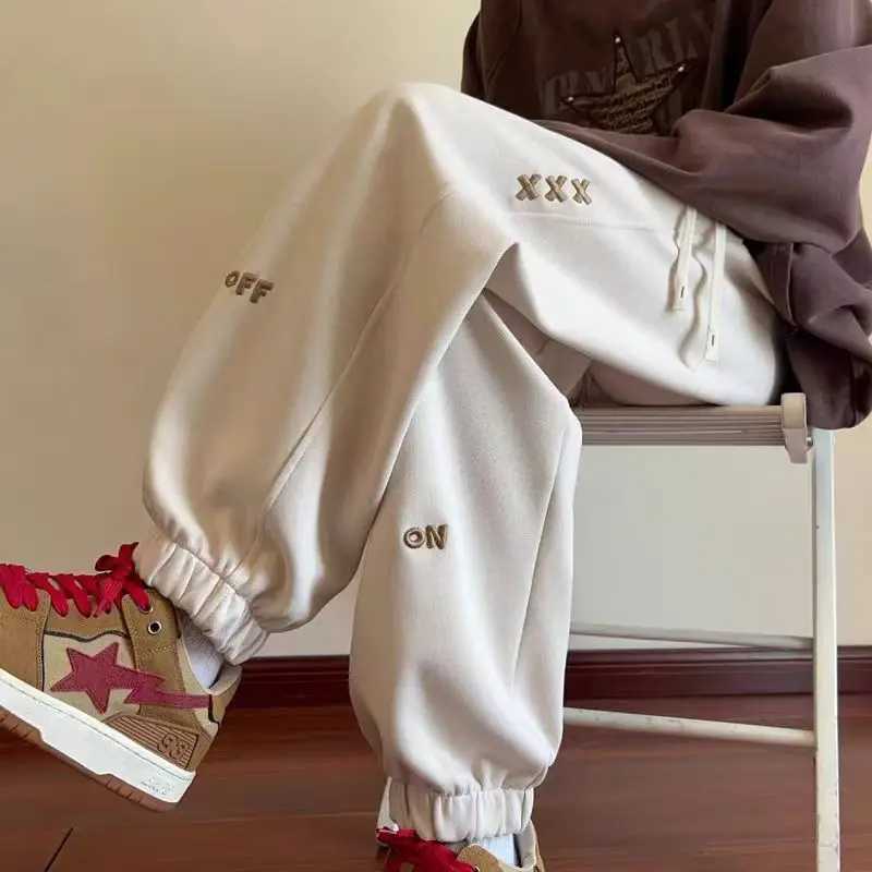 Winter Thickened Fleece Mens Pants Warm Casual Embroidery Letter Fleece Liner Thick Trousers Outdoor Thermal Warm Sweatpants X250319