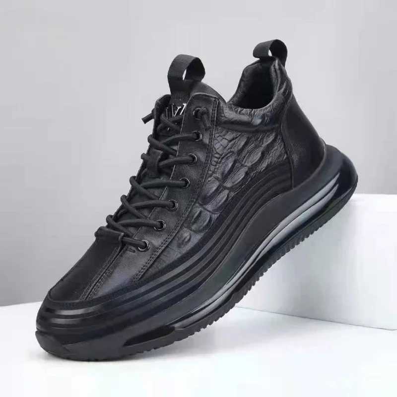 Mens sports shoes spring and summer new platform comfortable mid cut mens casual shoes lightweight shock absorption mens vulcanized shoes Z250319