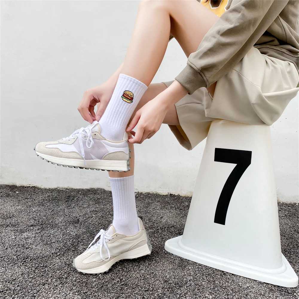 Warm Winter New Funny Embroidery Hamburger Pizza Pattern White Black Gray Casual Hipster Thick Socks Christmas Gift Dropship X250319